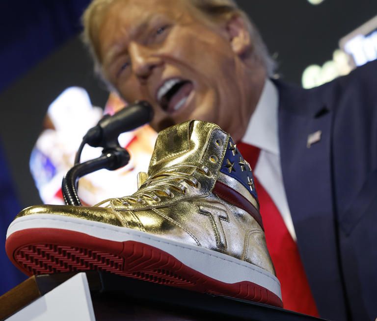 newsweek-trump-sneaker-image-tries-to-make-trump-look-bad-but-strong-anyway.jpg