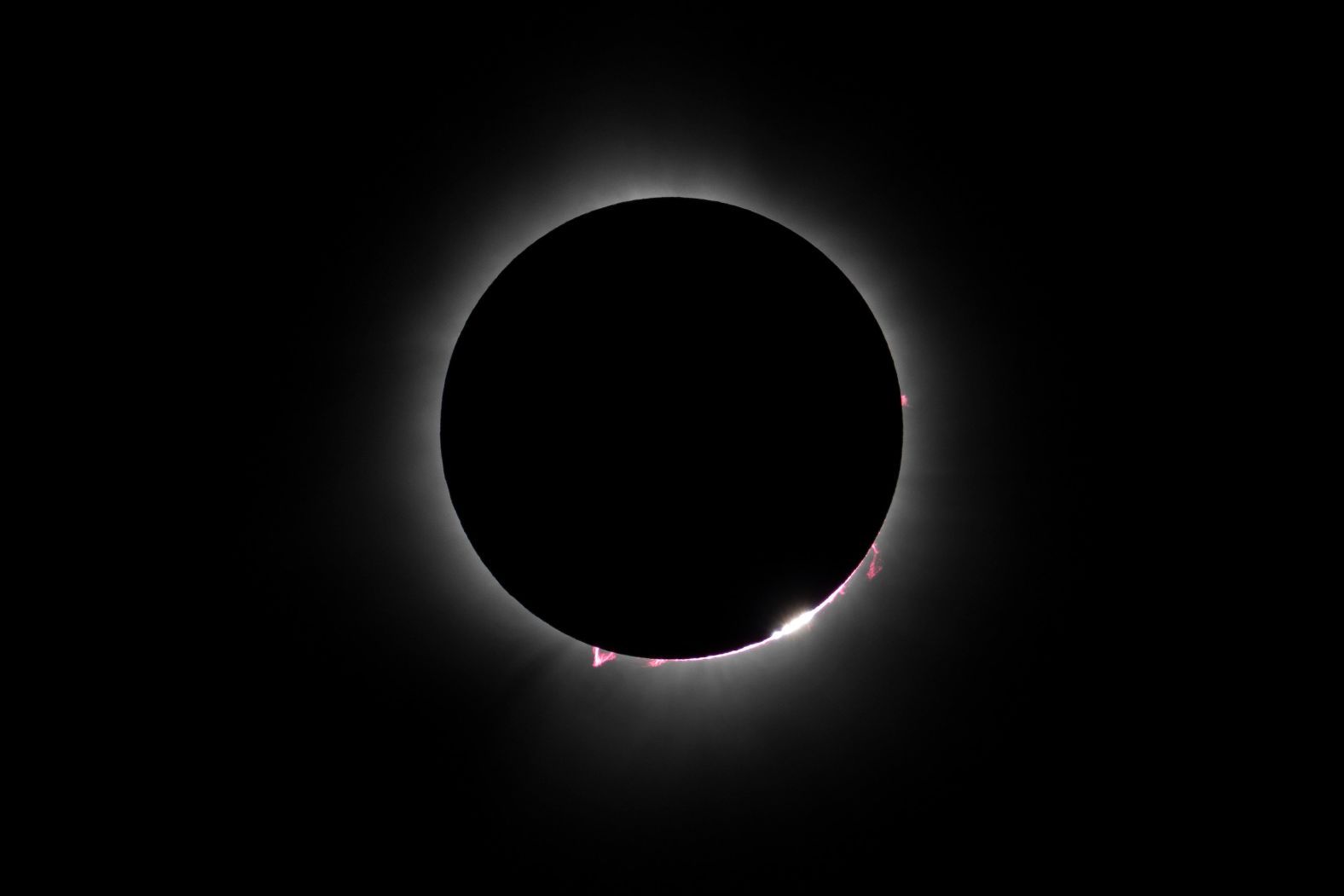 240408210328-32-eclipse-gallery-2024.jpg