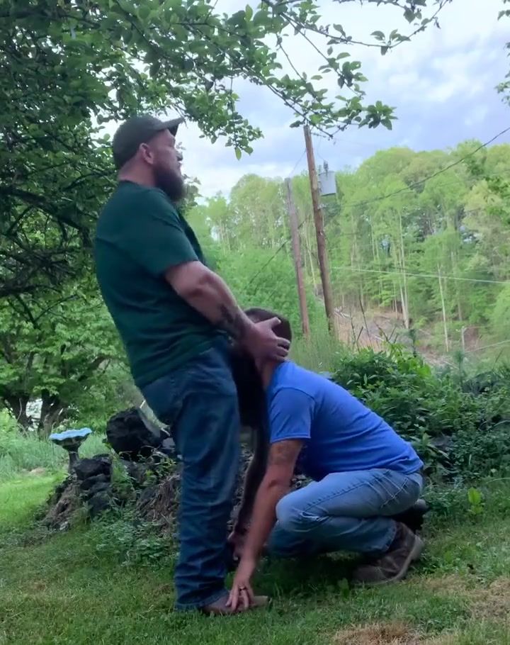 Redneck outdoor facefuck - ThisVid.com 200.jpg