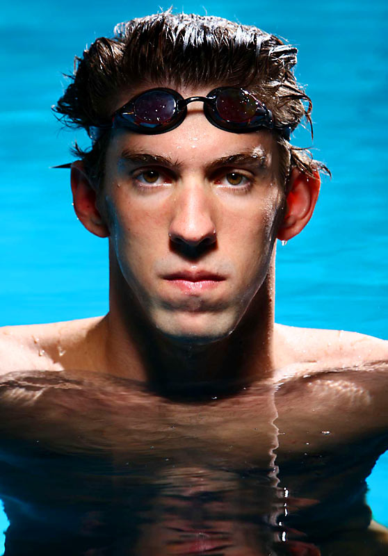Michael-Phelps-breaks-100m-butterfly-record.jpg
