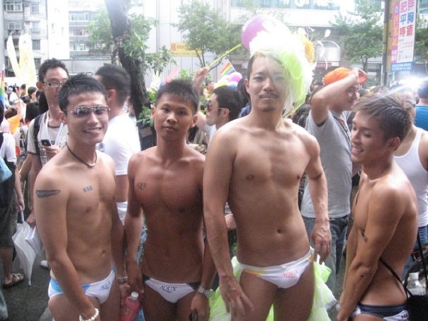 taiwan 2009 gay pride1.jpg