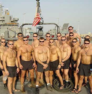 gay_military_group.jpg