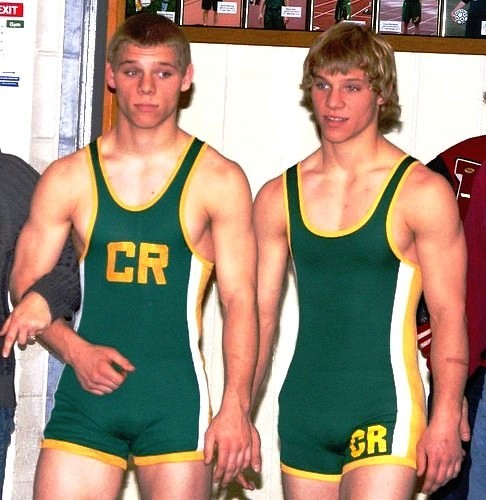 Cute-College-Wrestlers-in-Tight-Lycra.jpg