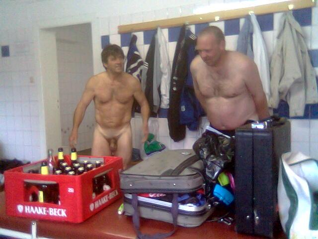 Nude hairy daddy in locker room (voyeur) 4.jpg