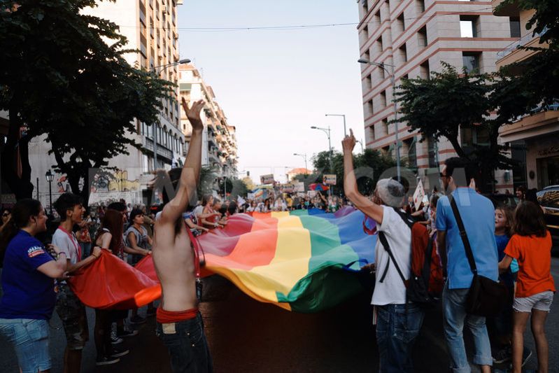 1371350442-thessaloniki-hold-gay-pride-parade_2158210.jpg