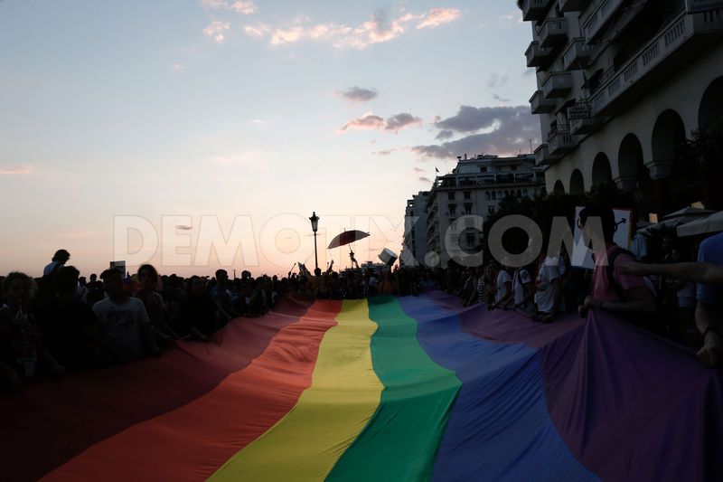 1371359688-second-gay-pride-parade-held-in-thessaloniki-greece_2158295.jpg