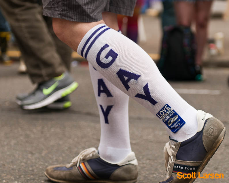 Gay-Socks-Portland-Pride-Parade-20110619_DSC4797.jpg