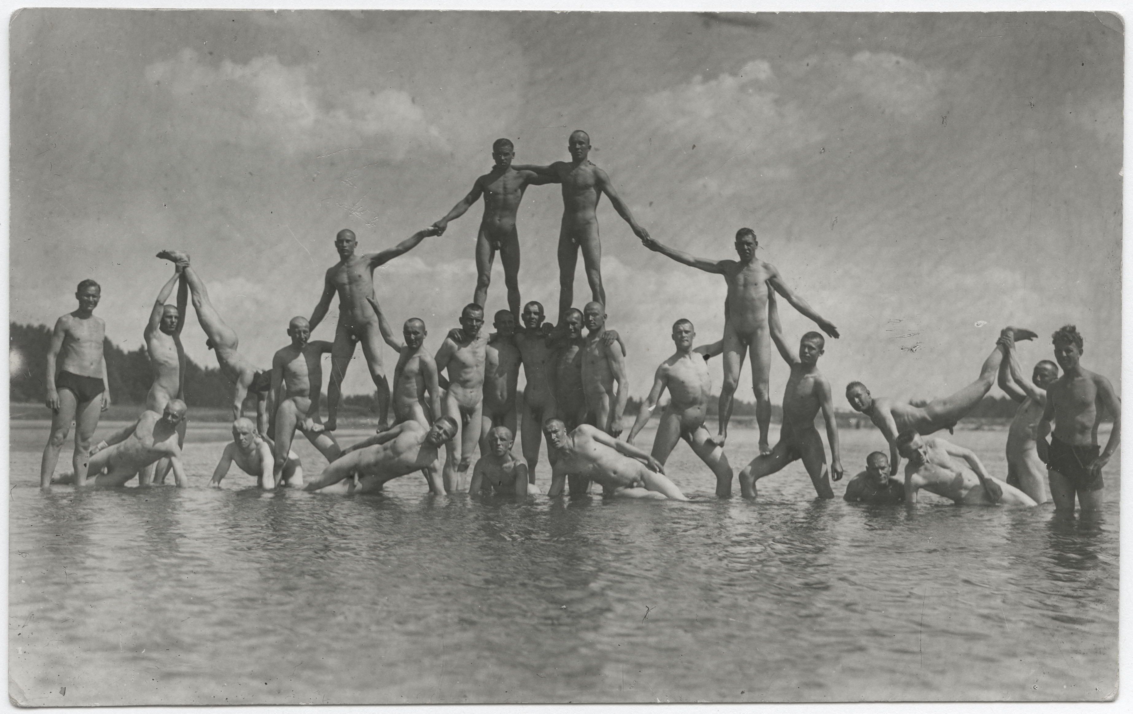 6va_wwii_naked_soldiers_282.jpg